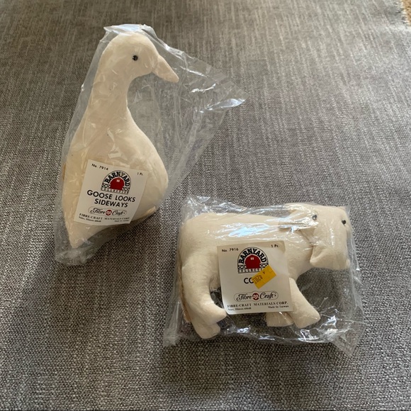 2 Vintage Fibre Craft Barnyard Animals Cow & Goose Cloth Stuffed Farm Animal 80s - Picture 1 of 16